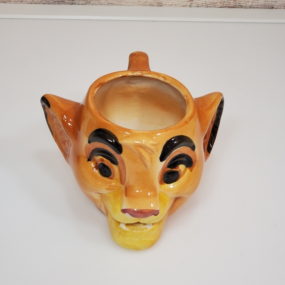 Vintage Lion King 🦁 mug - Picture 2 of 6